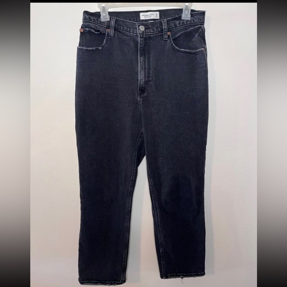 Abercrombie and Fitch Curve Love jeans - Picture 2 of 4